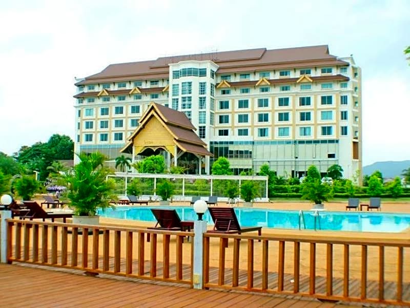 Arawan Riverside Hotel