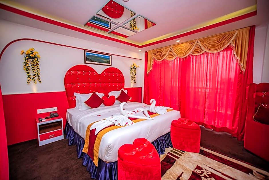 Hotel Pokhara Village & SPA