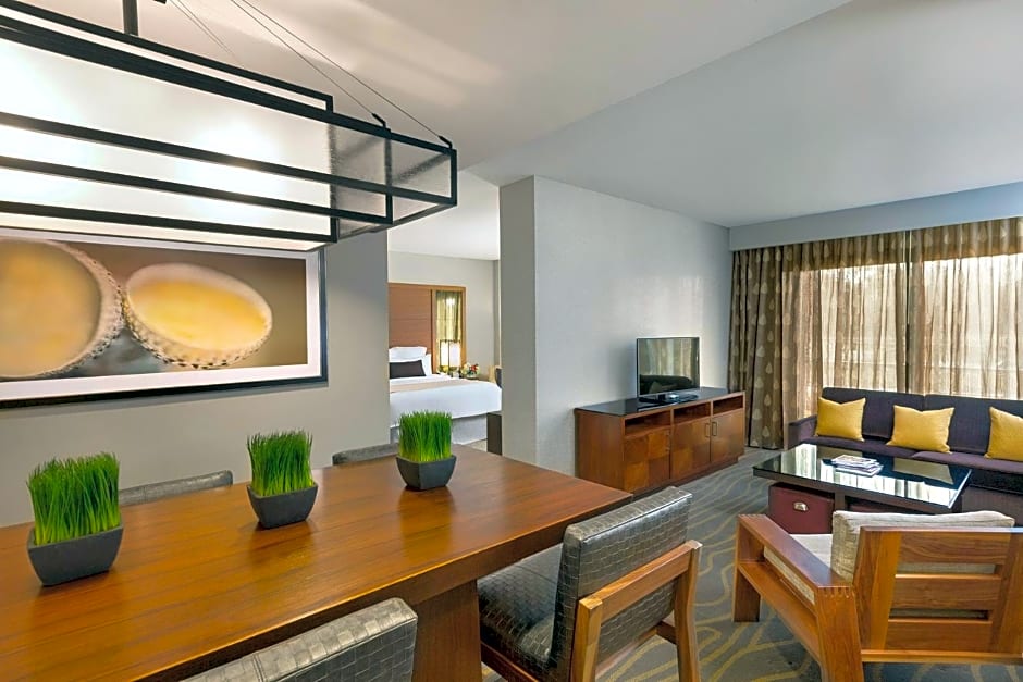 The Woodlands Resort, Curio Collection by Hilton