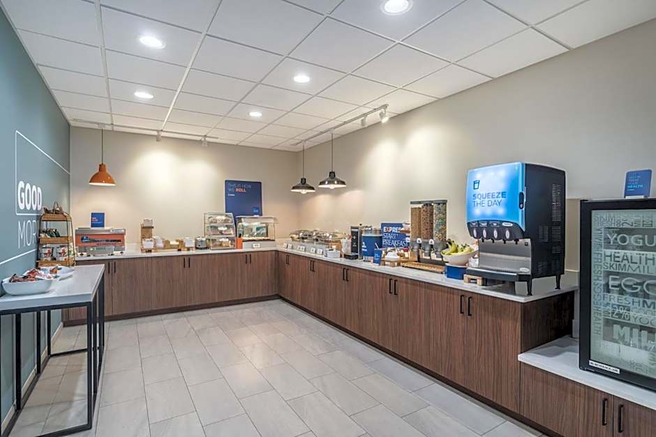 Holiday Inn Express & Suites Bozeman West By IHG