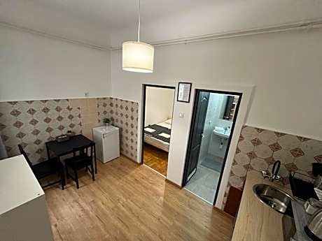 Apartment with Shower