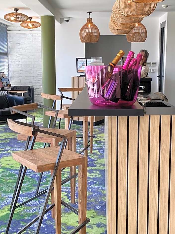 Hôtel Pont Rouge , Carcassonne