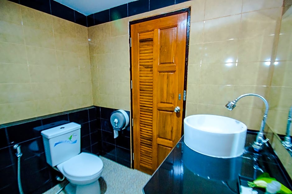 Maladee Hotel