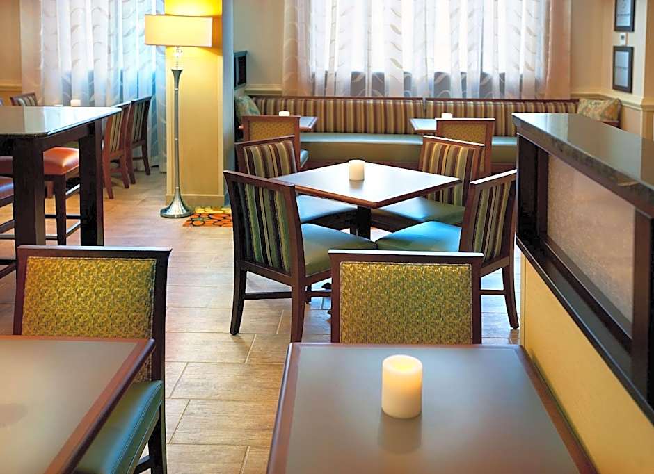 Hampton Inn By Hilton Alexandria-Pentagon South VA