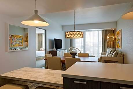 One-Bedroom Apartment with Balcony
