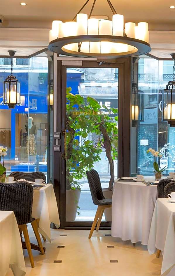 Dauphine Saint Germain