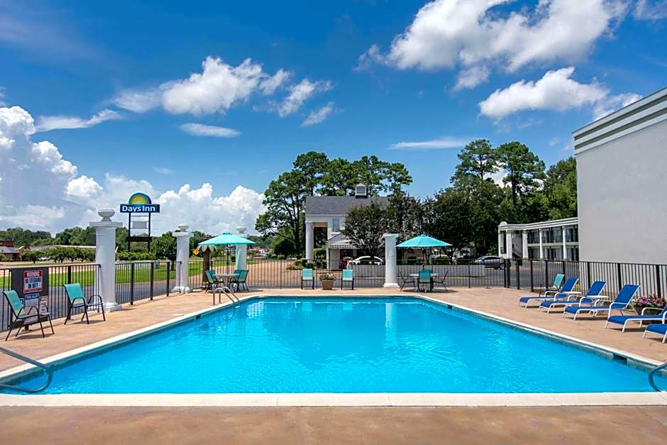Days Inn by Wyndham Natchez