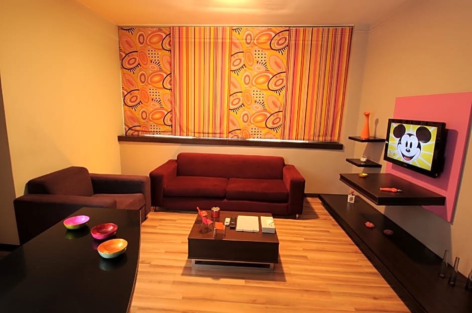 Suite Hotel Chrome