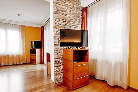 Junior Suite with Balcony and Mountain View