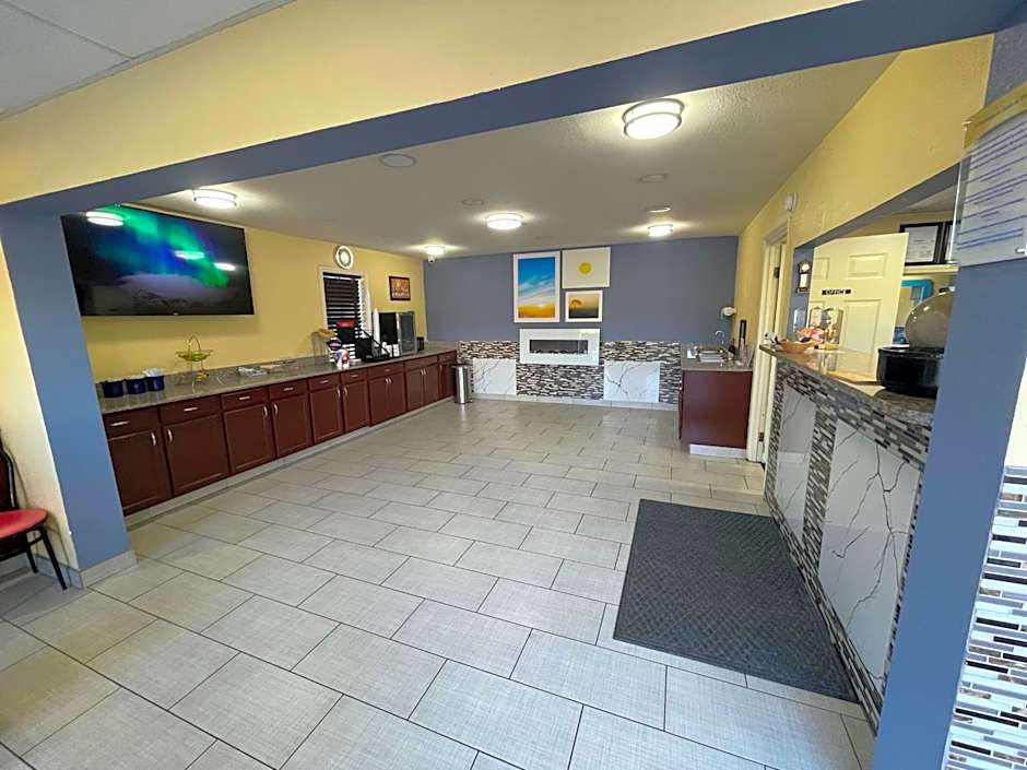 Days Inn by Wyndham Holladay