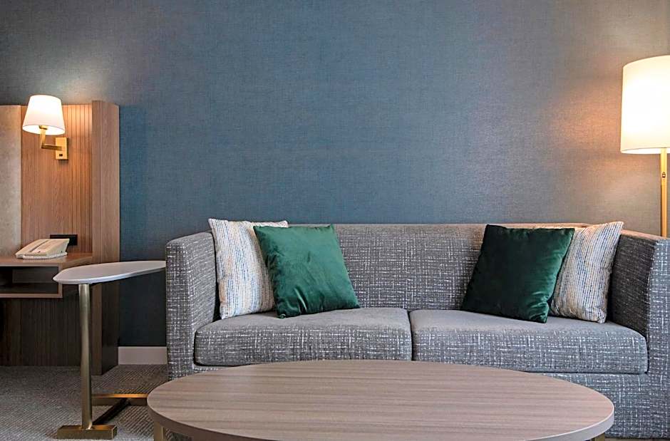 Holiday Inn Hotel and Suites-Kamloops By IHG