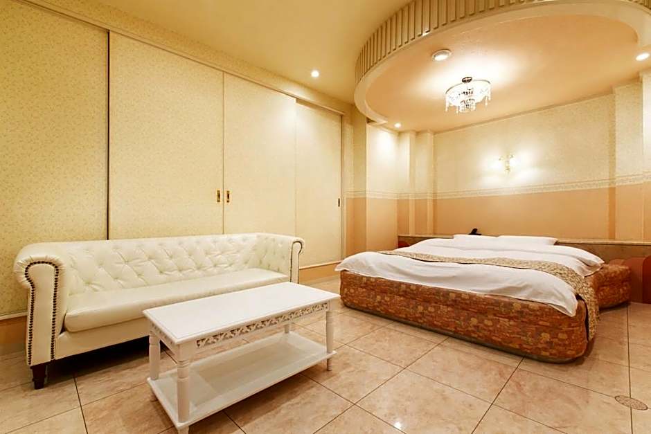 Hotel Luna Sennan - Adults Only