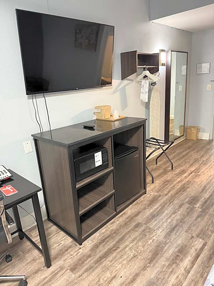 Econo Lodge Montgomery South I-65