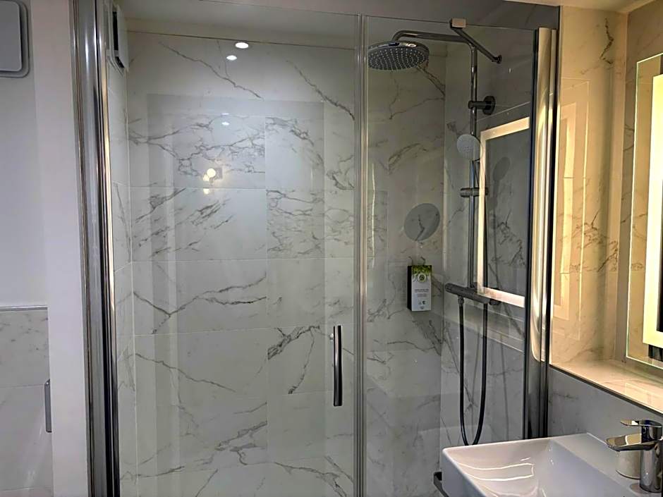 Campanile Reims Centre - Cathedrale