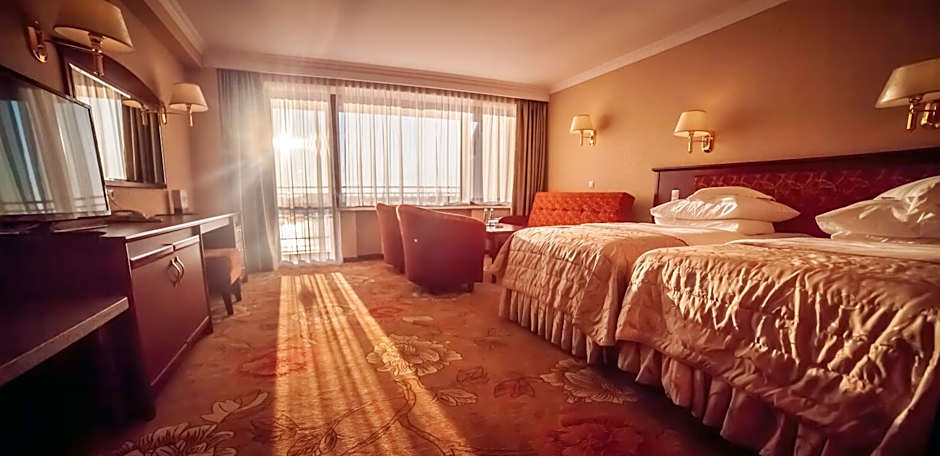 Hotel Gołębiewski Mikołajki