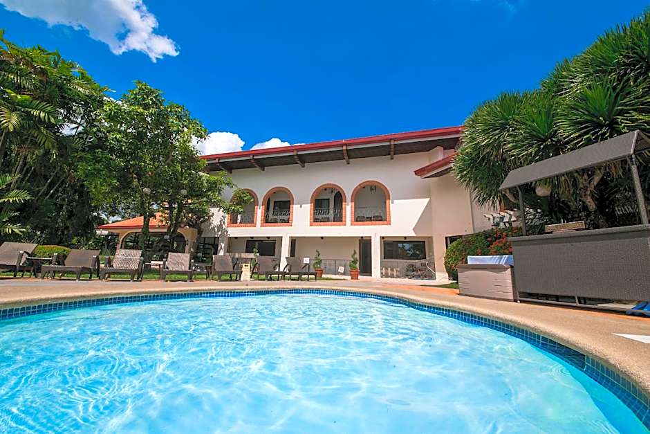 Montebello Villa Hotel