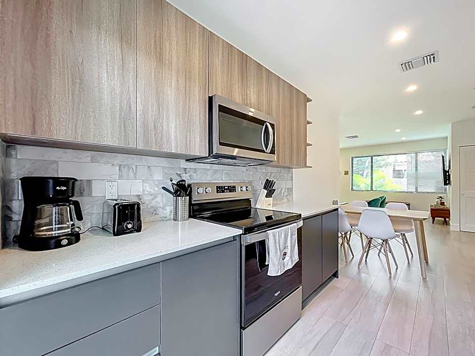 Los Patios Home Suites