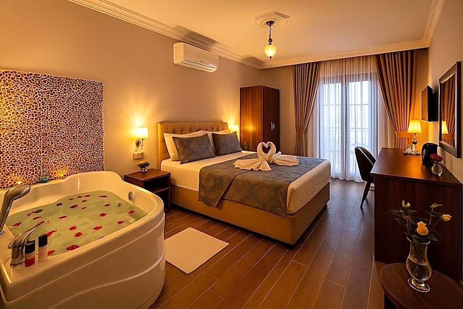 defne otel