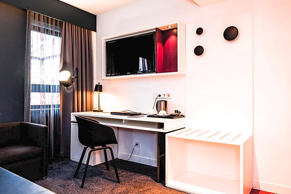 Bliss Hotel