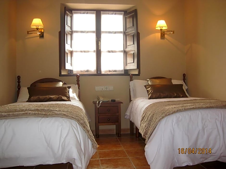 Hotel Rural Entremontes