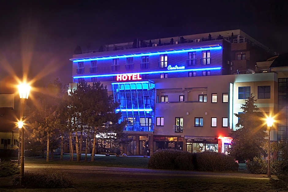 HOTEL CENTRUM with free parking