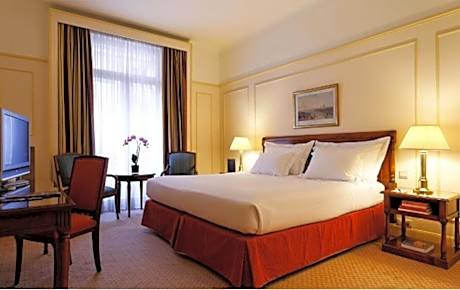 Classic Double or Twin Room