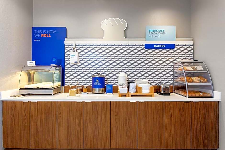 Holiday Inn Express & Suites Macclenny By IHG