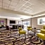 La Quinta Inn & Suites by Wyndham Cincinnati Sharonville