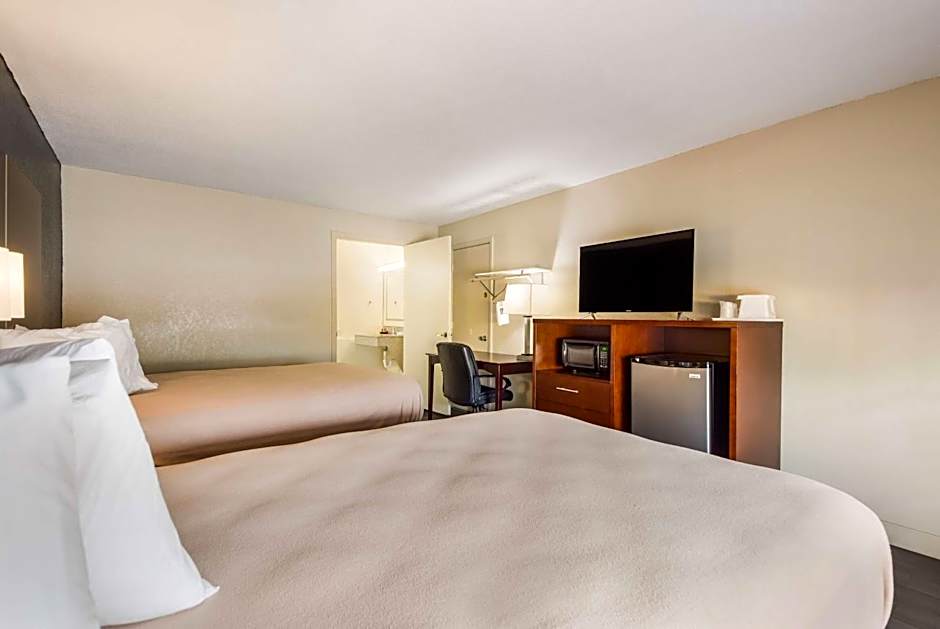 SureStay Hotel by Best Western Sarasota Lido Beach