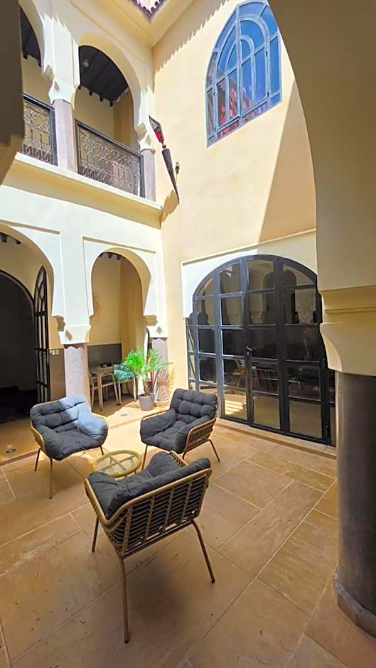 Riad Carllian