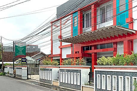 Urbanview Hotel Niraz Syariah Banjarmasin by RedDoorz