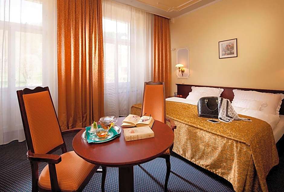 Hotel Excelsior