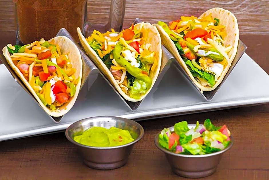 Clarion Inn & Suites Miami International Airport