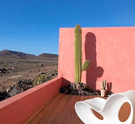 Casa Calderon Hondo, top design, views and poll Lajares Corralejo