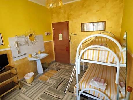 Twin Room with External Bathroom