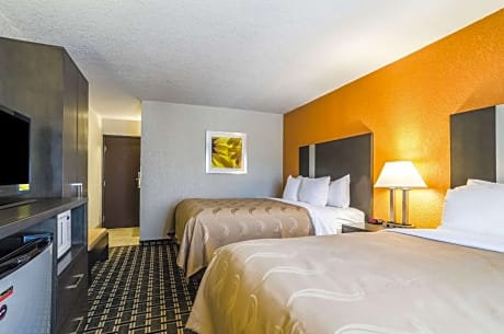 Queen Room with Two Queen Beds - Non-Smoking