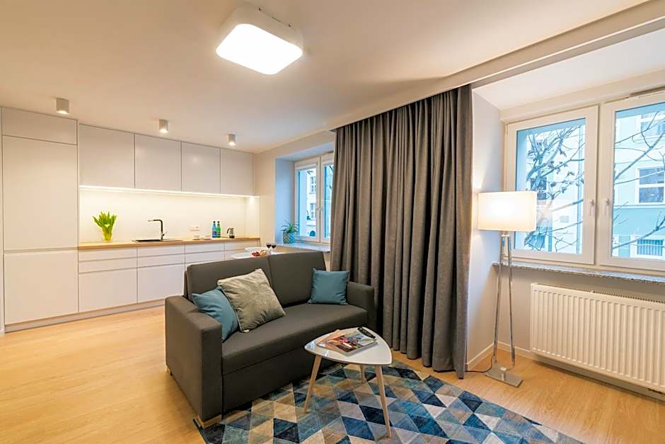 Q17 Apartments Rynek