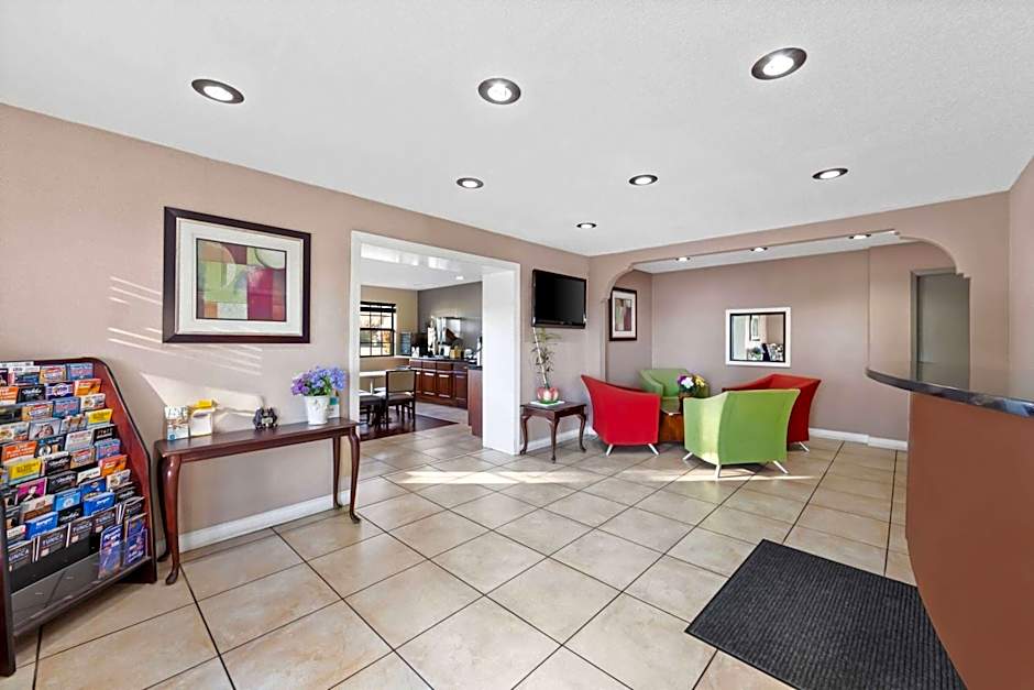 Days Inn by Wyndham Brownsville