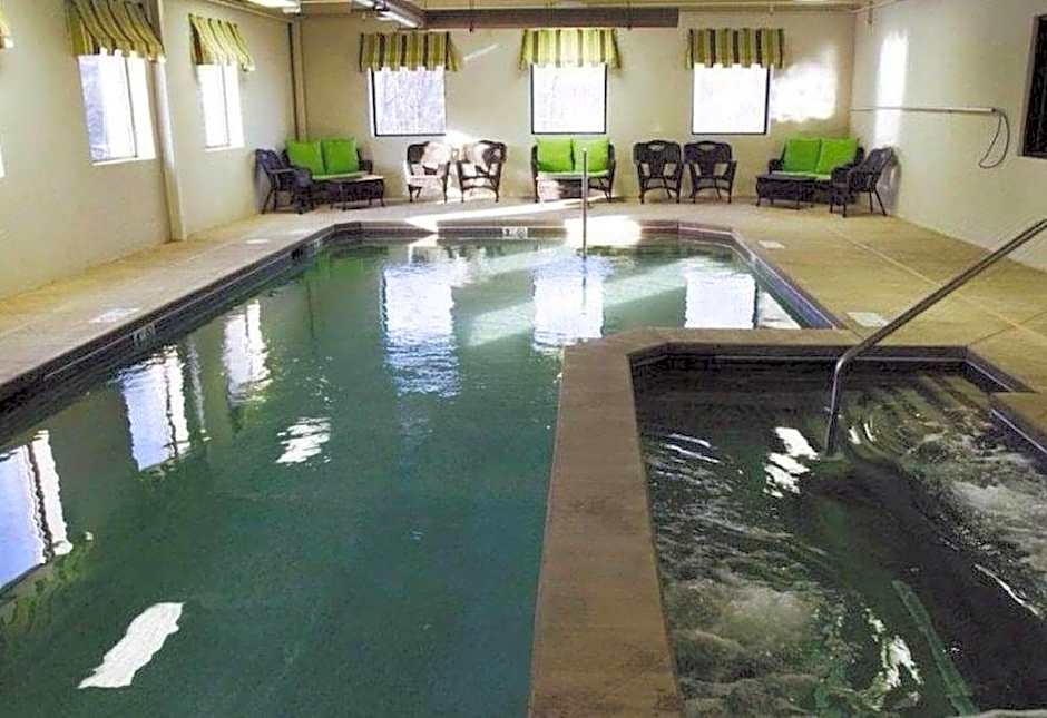 Colonial Hotel