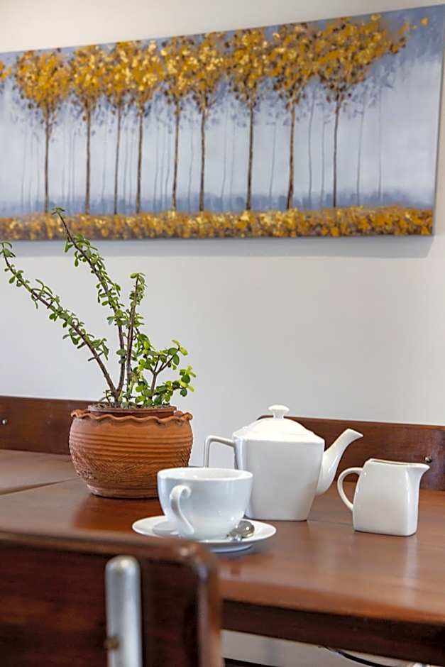 Out of Bounds Self-Catering Lodge