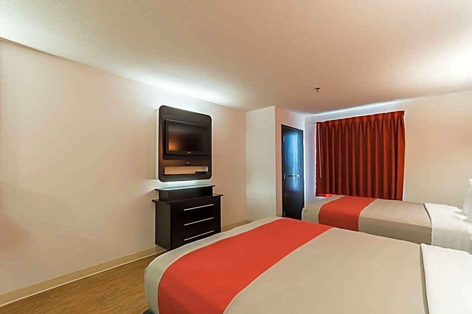 Motel 6-Moosomin, SK