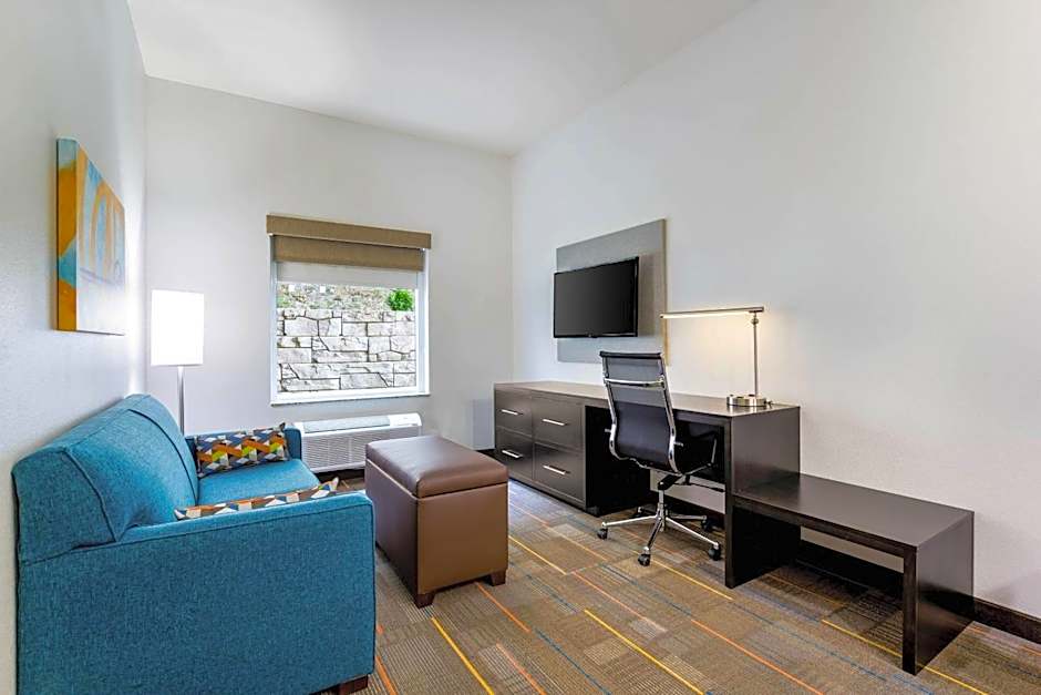 MainStay Suites Winfield-Teays Valley