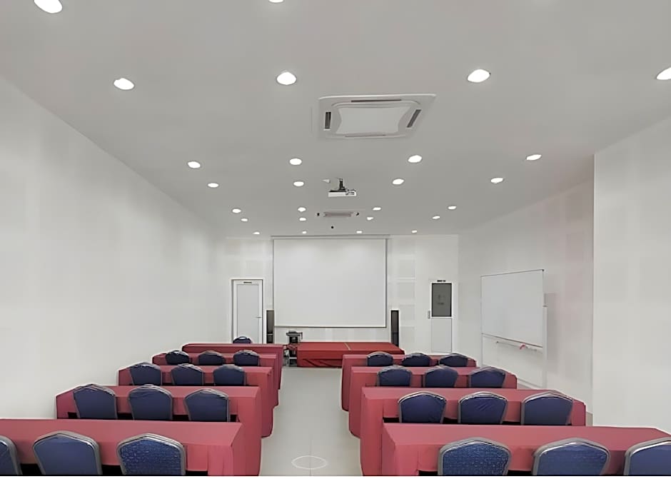 Country Network Hotel