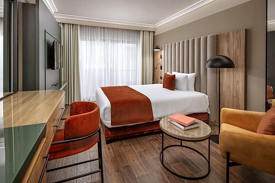 Golden Tulip Vivaldi Hotel