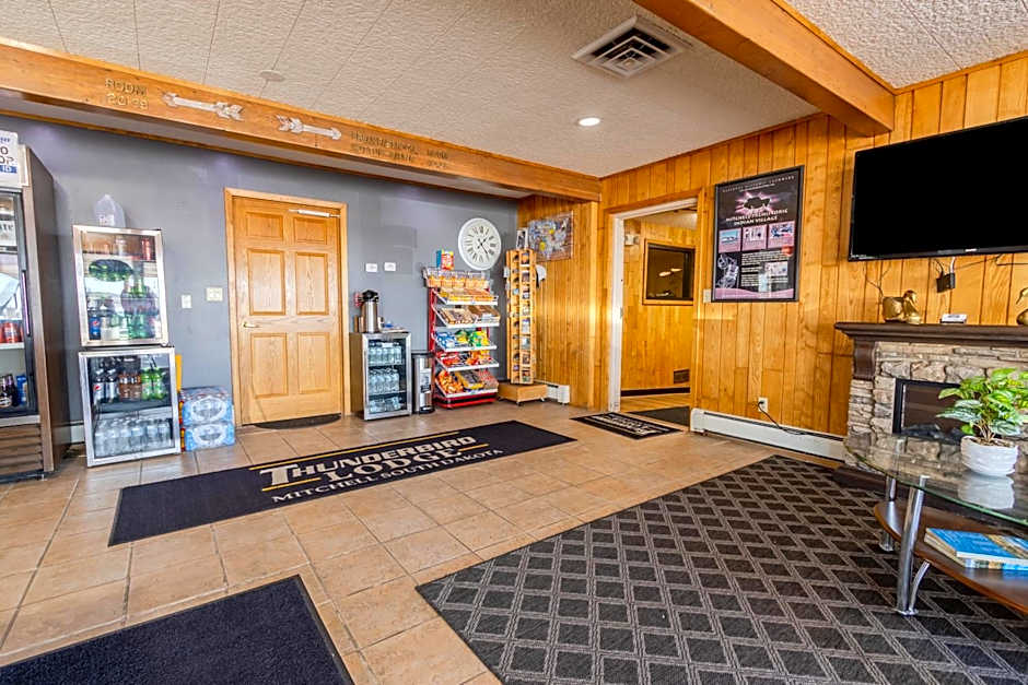 Thunderbird Lodge