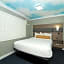Hollywood Palms Inns & Suites