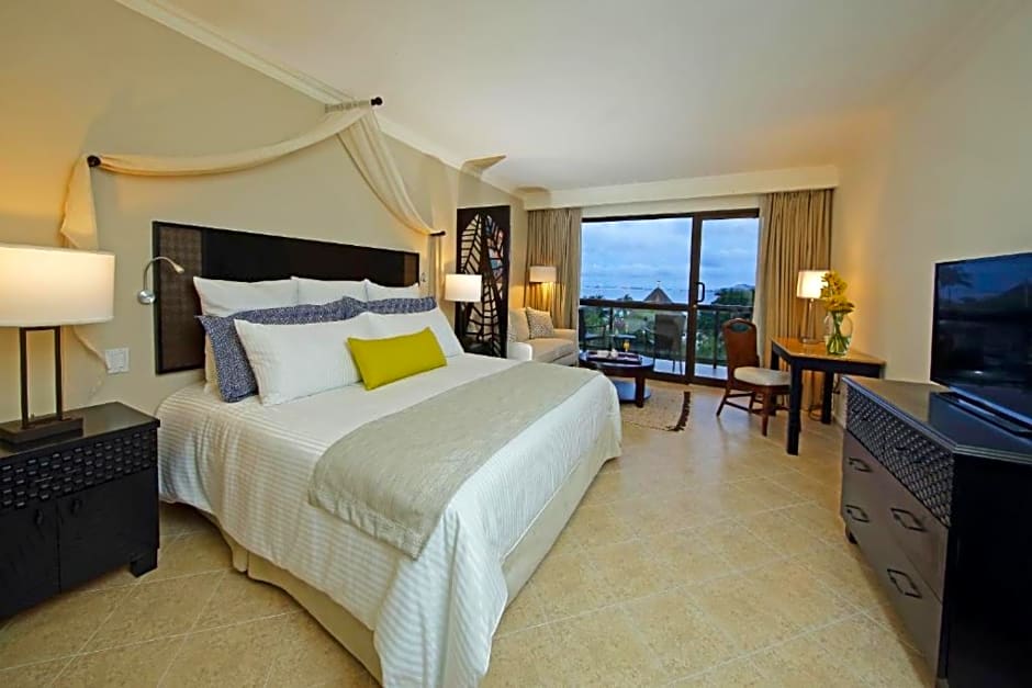 Photo 1 of 1 of Club, Ocean View