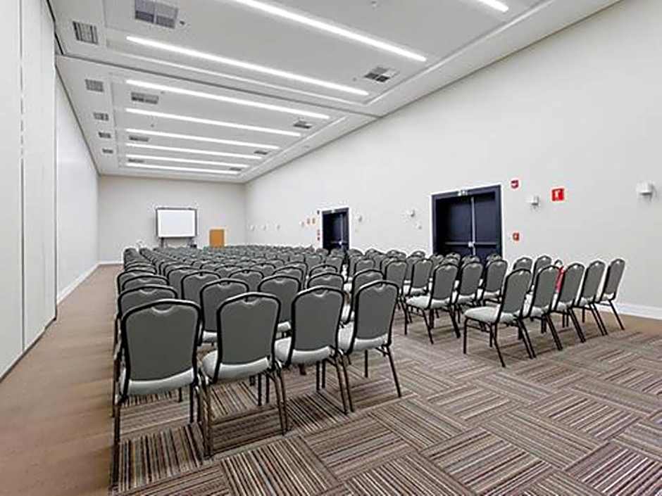 Golden Tulip Sao Jose Dos Campos