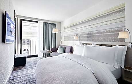 Deluxe High Floor