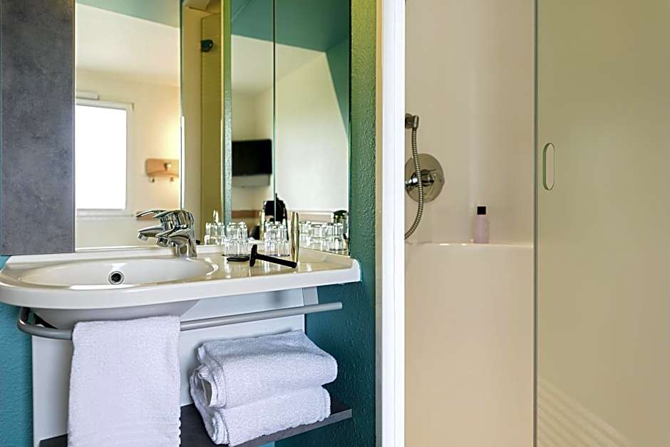 B&B HOTEL Regensburg-Ost